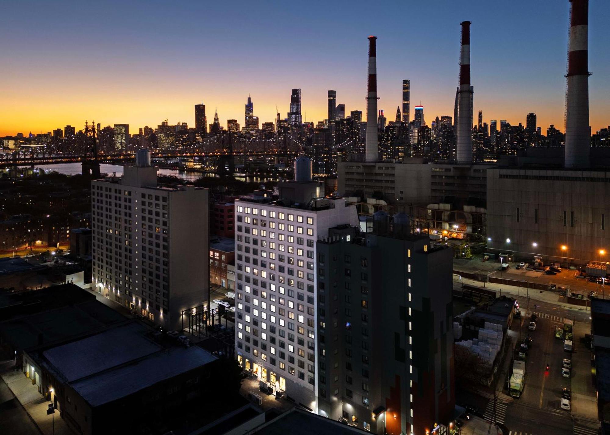 Doubletree By Hilton Long Island City, Ny New York Eksteriør bilde