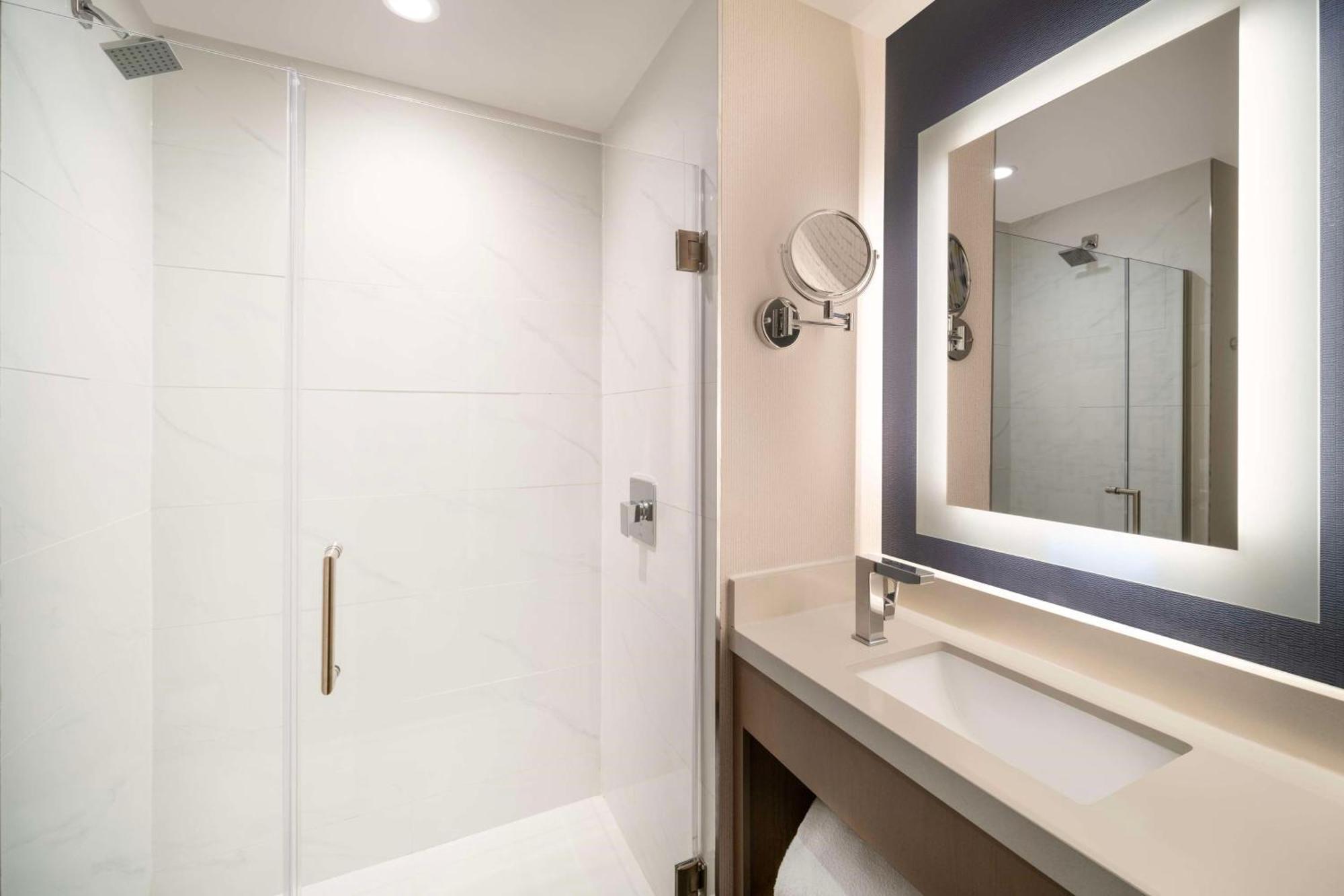 Doubletree By Hilton Long Island City, Ny New York Eksteriør bilde